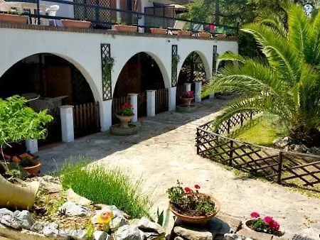 Schoenes In Capiglia Marittimma Holiday home *