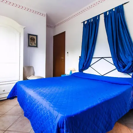 Schoenes In Capiglia Marittimma * Campiglia Marittima